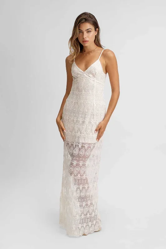 Winona Maxi Dress / Sandstone Lace